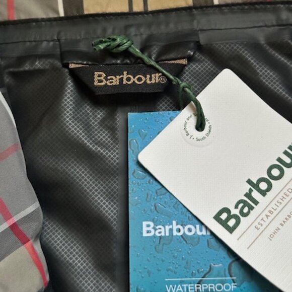 *NWT* Barbour® Humbelton Waterproof Jacket - Size L (Unisex) - Picture 12 of 13
